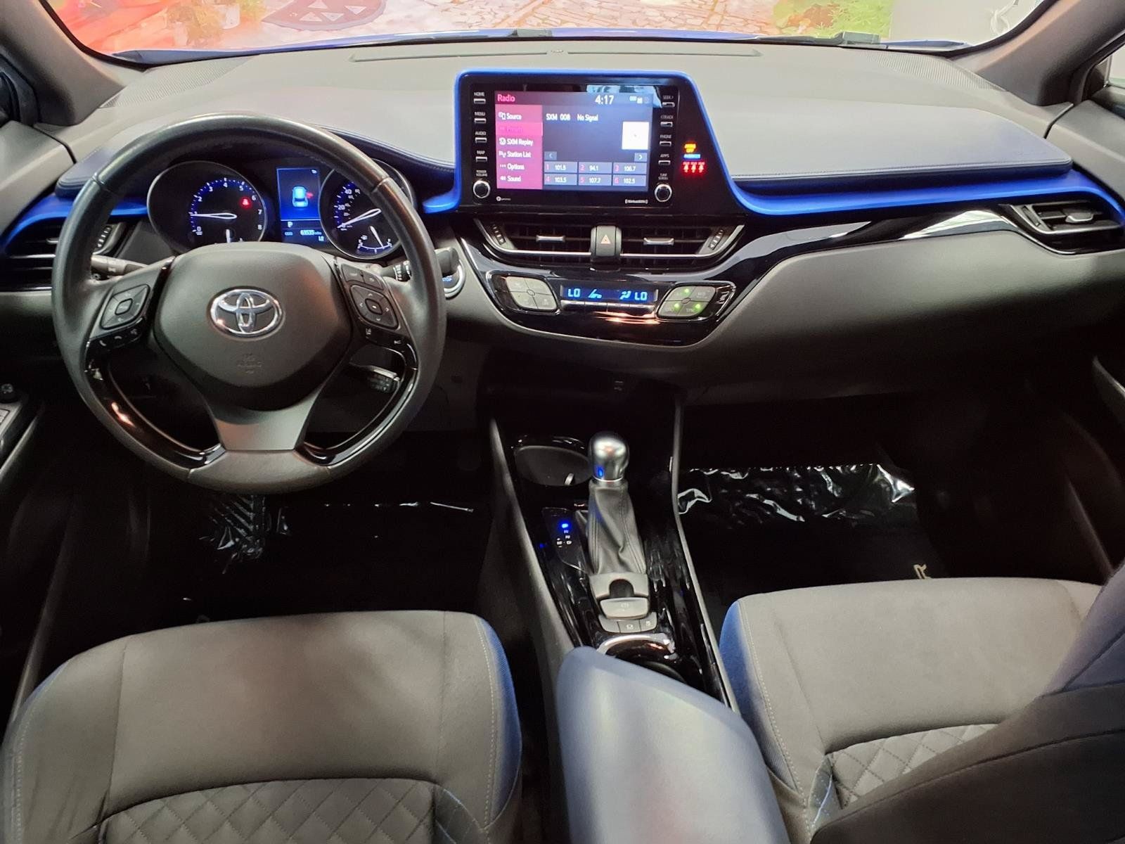 Used 2020 Toyota C-HR XLE FWD image 13