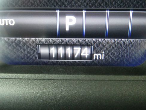 Used 2025 RAM 1500 Big Horn AWD/4WD image 33