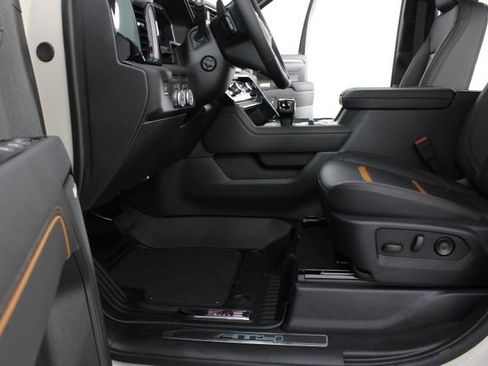 New 2026 GMC Sierra 1500 AT4 w/ AT4 Premium Package AWD/4WD image 21