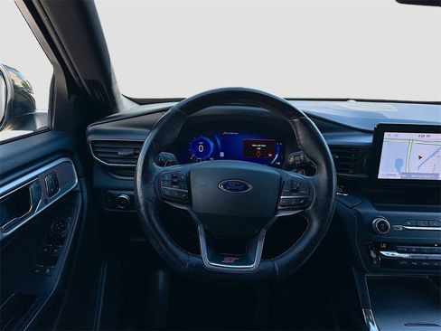 Used 2020 Ford Explorer ST image 24