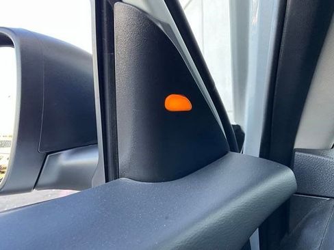 Used 2025 Nissan Altima 2.5 SV image 15