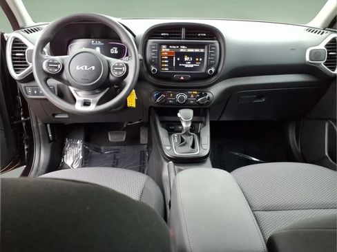 Used 2023 Kia Soul LX FWD image 21