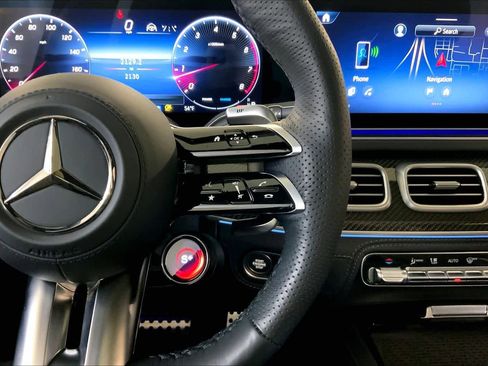 Used 2026 Mercedes-Benz GLE 53 AMG AMG GLE 53 image 24