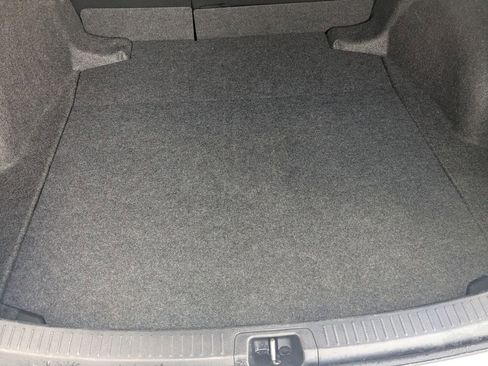 Used 2025 Toyota Corolla LE image 27