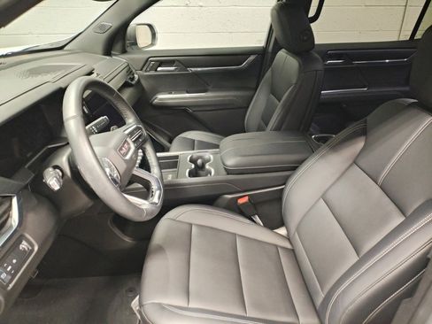 Used 2024 GMC Acadia Elevation w/ Black Edition image 24