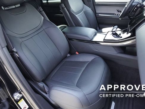Used 2025 Land Rover Range Rover Sport SE AWD/4WD image 24
