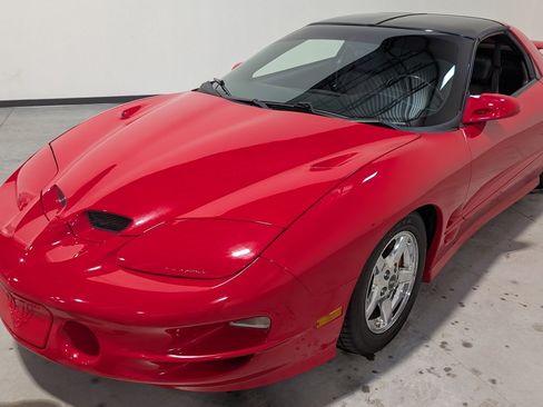 Used 2002 Pontiac Firebird Trans Am w/ SLP Firehawk Pkg RWD image 2