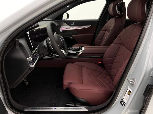 New 2026 BMW 740i xDrive w/ Premium Package image 10
