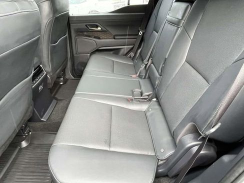 Used 2024 Lexus GX 550 image 12