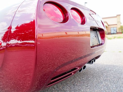 Used 2003 Chevrolet Corvette Convertible w/ Preferred Equipment Group1 RWD image 20
