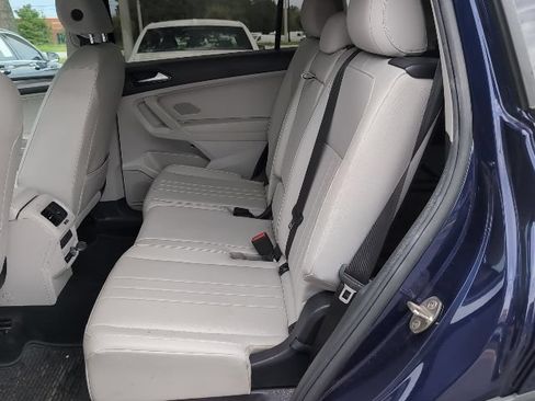 Used 2022 Volkswagen Tiguan SE FWD image 21