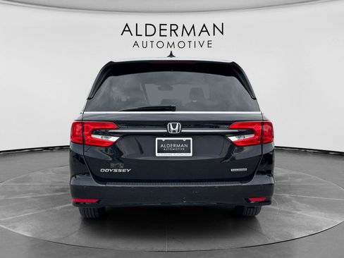 Used 2021 Honda Odyssey Touring image 5