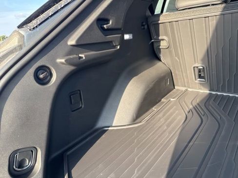 New 2026 Chevrolet Equinox EV LT image 30