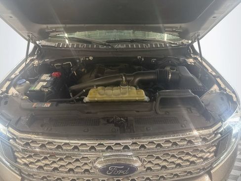 Used 2019 Ford Expedition Platinum AWD/4WD image 35