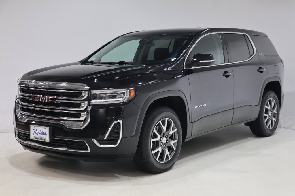 Used 2022 GMC Acadia SLE FWD image 3