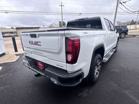 Used 2022 GMC Sierra 1500 SLE image 5