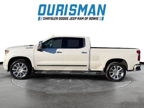 Used 2024 Chevrolet Silverado 1500 High Country w/ Technology Package image 3