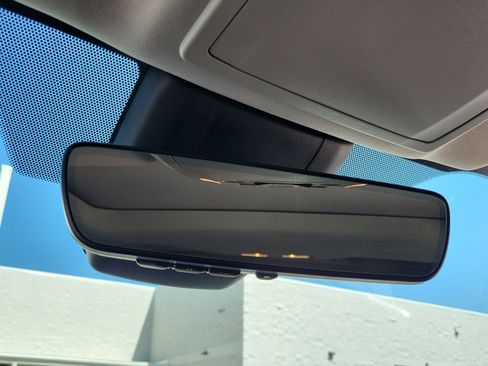 Used 2021 Toyota Highlander XLE FWD image 26