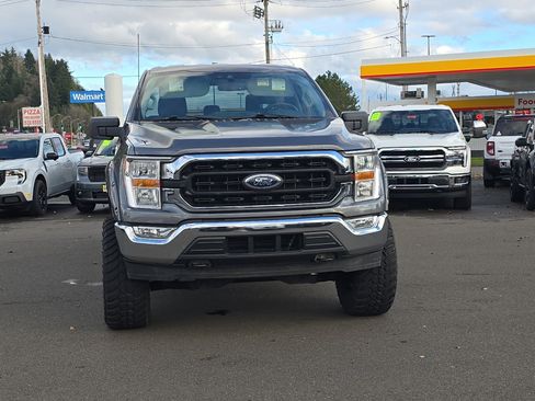 Used 2022 Ford F150 XLT w/ Equipment Group 301A Mid image 3