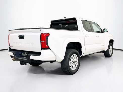 Used 2024 Toyota Tacoma SR5 image 9