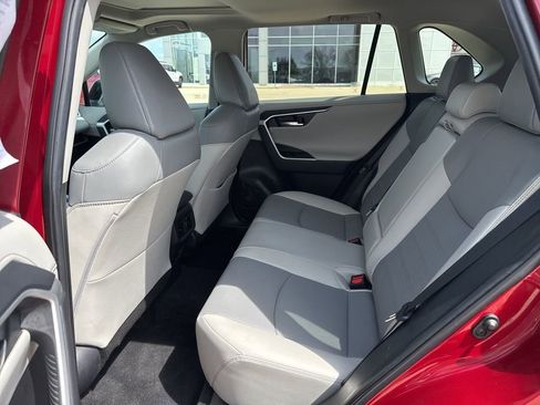 Certified 2022 Toyota RAV4 Limited w/ Limited Grade Weather Package AWD/4WD image 10