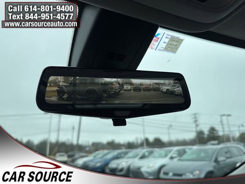 Used 2018 Chevrolet Traverse Premier image 25