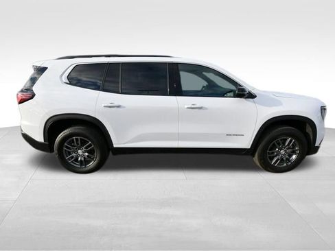 Used 2025 GMC Acadia Elevation w/ LPO, Floor Liner Package AWD/4WD image 16