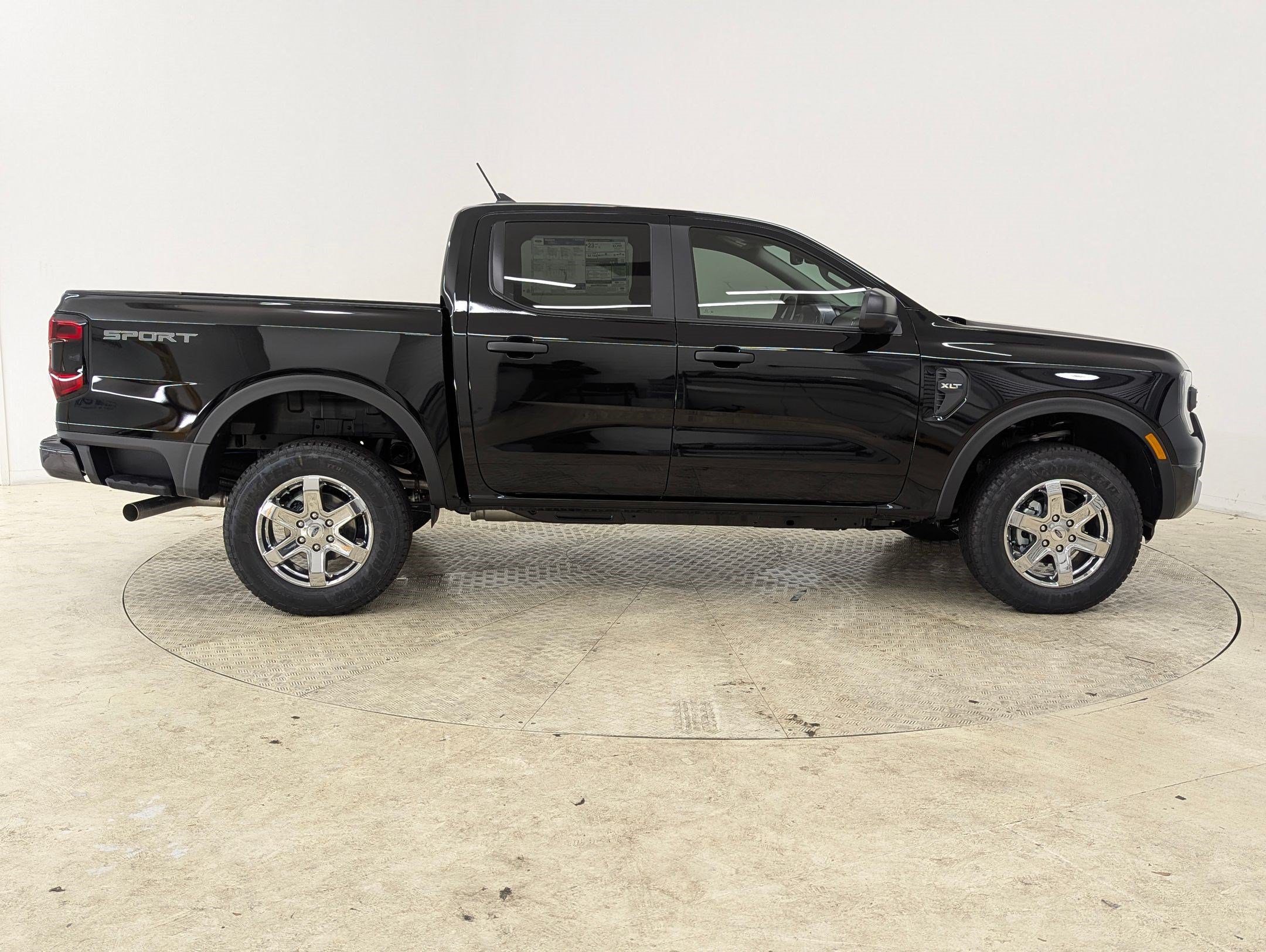 New 2026 Ford Ranger XLT w/ Equipment Group 301A High RWD image 8