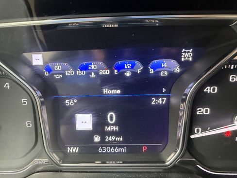 Used 2021 GMC Yukon SLT w/ SLT Luxury Plus Package image 17