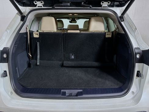 Used 2020 Toyota Highlander Limited image 28