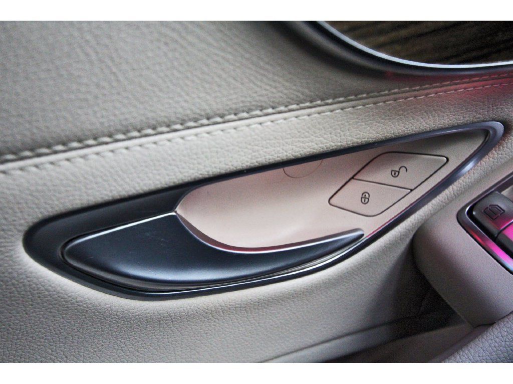 Used 2019 Mercedes-Benz C 300 Coupe image 22