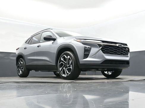 New 2026 Chevrolet Trax RS w/ Driver Confidence Package image 46