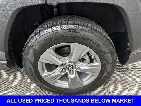 Used 2022 Toyota RAV4 LE AWD/4WD image 19