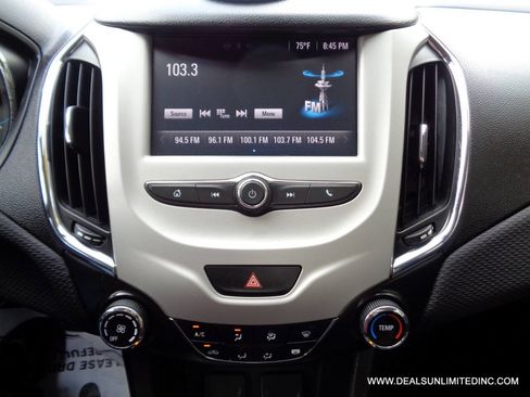 Used 2016 Chevrolet Cruze LS FWD image 10