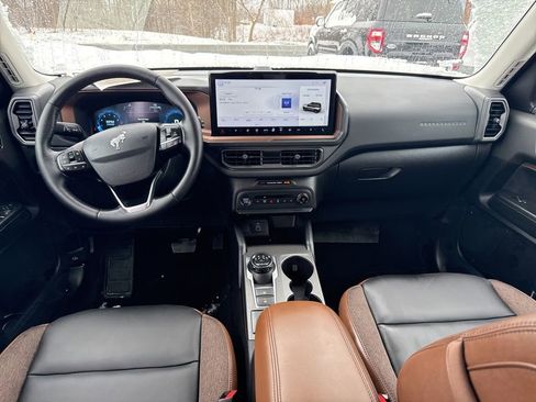 Used 2025 Ford Bronco Sport Outer Banks image 13