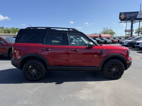 Certified 2025 Ford Bronco Sport Badlands AWD/4WD image 3