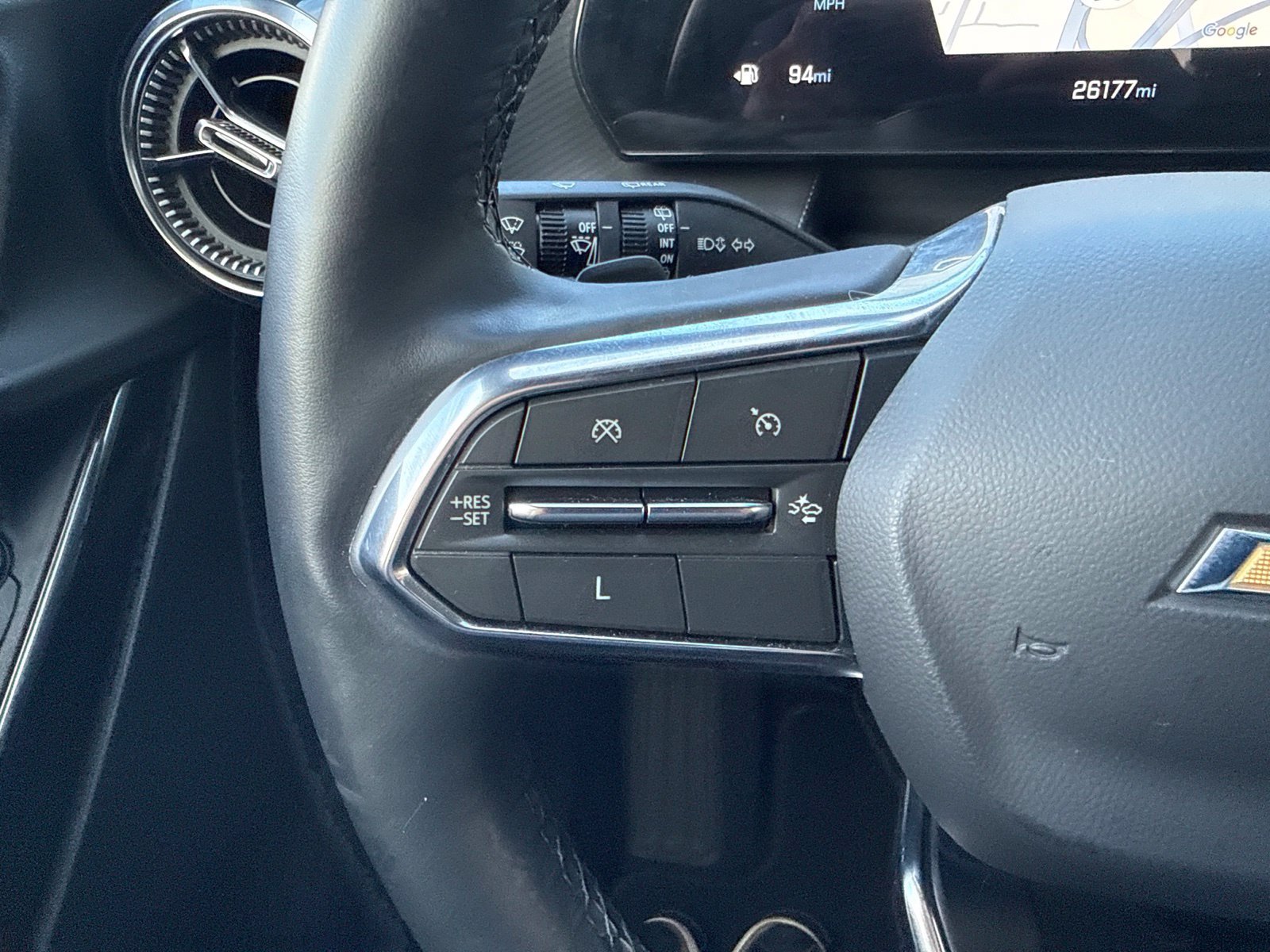 Used 2025 Chevrolet Equinox LT w/ Safety and Technology Package FWD image 34