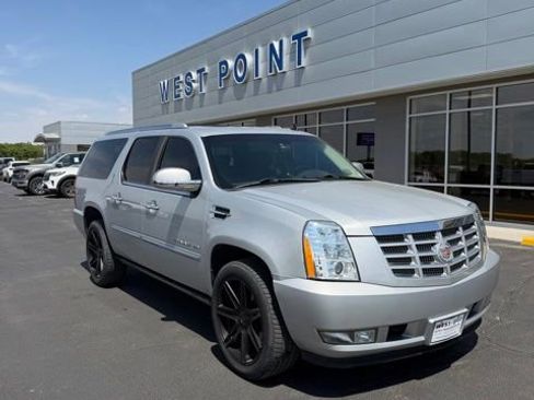 Used 2010 Cadillac Escalade ESV Premium AWD/4WD image 2