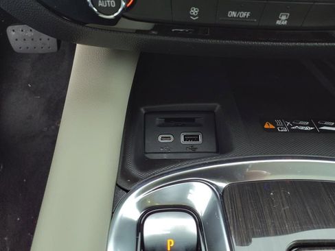 Certified 2024 Buick Enclave Essence w/ Experience Buick Package image 14