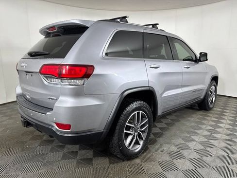 Used 2020 Jeep Grand Cherokee Laredo w/ Quick Order Package 2BN North AWD/4WD image 3