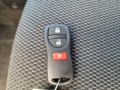 Used 2019 Nissan Versa SV FWD image 32