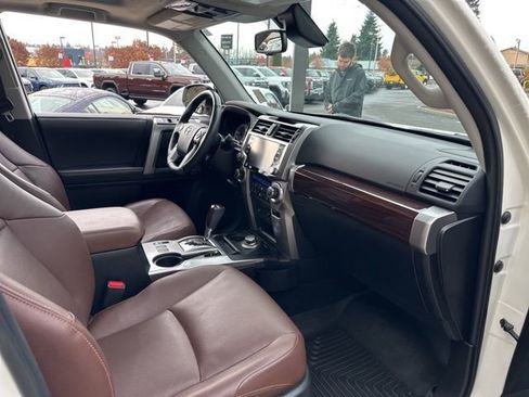 Used 2023 Toyota 4Runner Limited image 34