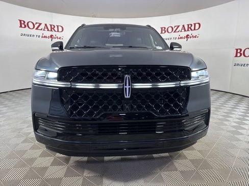 New 2025 Lincoln Navigator L Reserve w/ Jet Appearance Package image 2