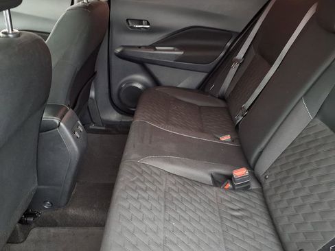 Used 2023 Nissan Kicks SV FWD image 12