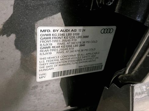 Used 2025 Audi Q3 2.0T Premium Plus w/ Premium Plus Package image 36