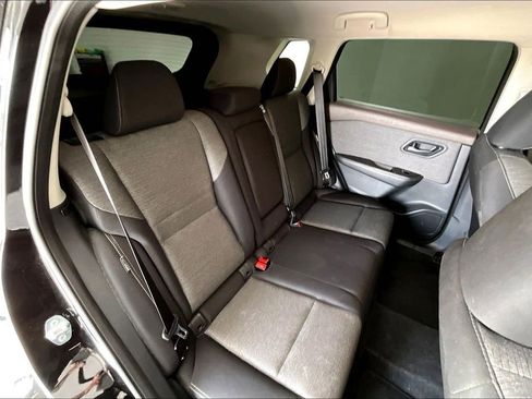 Used 2021 Nissan Rogue S image 35