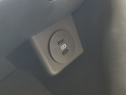 Used 2025 Ford Explorer Active RWD image 8