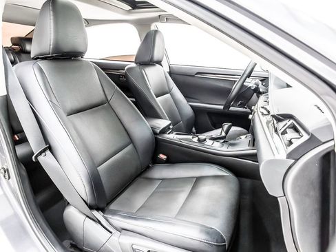 Used 2018 Lexus ES 350 w/ Premier Package FWD image 35