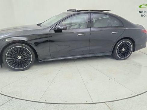 Used 2024 Mercedes-Benz E 350 4MATIC Sedan w/ Multicontour Seating Package image 3