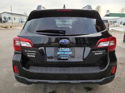 Used 2017 Subaru Outback 2.5i Limited image 5